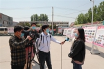 媒体采访团赴武陟县对10名返乡大学生事迹进行集中采访6_副本.png - 教育厅