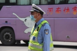 今天上午，郑州火车站地区开展“不按规定使用安全带”违法治理 - 河南一百度