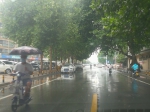 郑州下起“太阳雨” 对流性天气本如此：出着太阳、下着雨 - 河南一百度