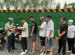 郑州交警严查电动车违法上高架，半天拦了近100辆 - 河南一百度