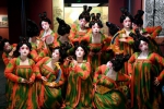 郑州歌舞剧院的演员在录制河南博物院元宵奇妙夜节目(2月20日摄) - 中国新闻社河南分社