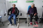 老人在健身 - 中国新闻社河南分社