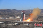 中国成功发射试验十三号卫星 - 中国新闻社河南分社