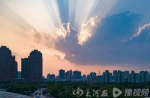 实拍 | 惊艳！郑州上空频现“丁达尔现象” - 河南一百度