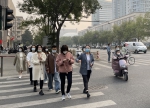 郑州街头最新实拍：有序恢复正常生产生活秩序，人车渐多 - 河南一百度