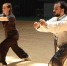 　7月9日，埃及留学生马都(右)进行太极拳学习成果展示。韩章云摄 - 中国新闻社河南分社