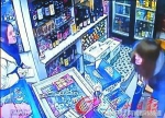 女店主因1元差价，追打女学生一耳光，拉扯时突发病身亡！ - 河南一百度