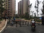 郑州一新小区住宅楼变成临街商铺，竟没有围墙，业主：这房我们咋收 - 河南一百度