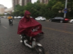 电闪雷鸣！郑州阵雨、雷暴大风“到货” - 河南一百度